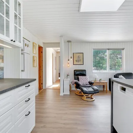 Thorvor - 1-5km From The Sea By Interhome *