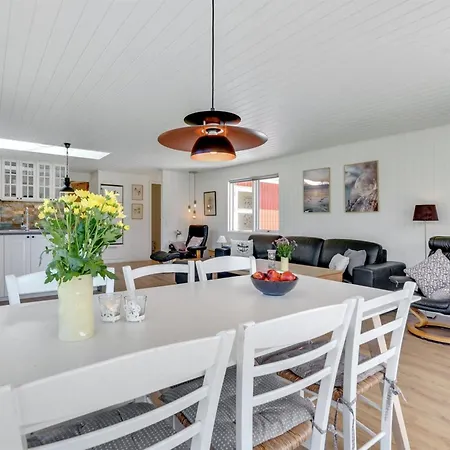 Feriehus Thorvor - 1-5km From The Sea By Interhome Blåvand